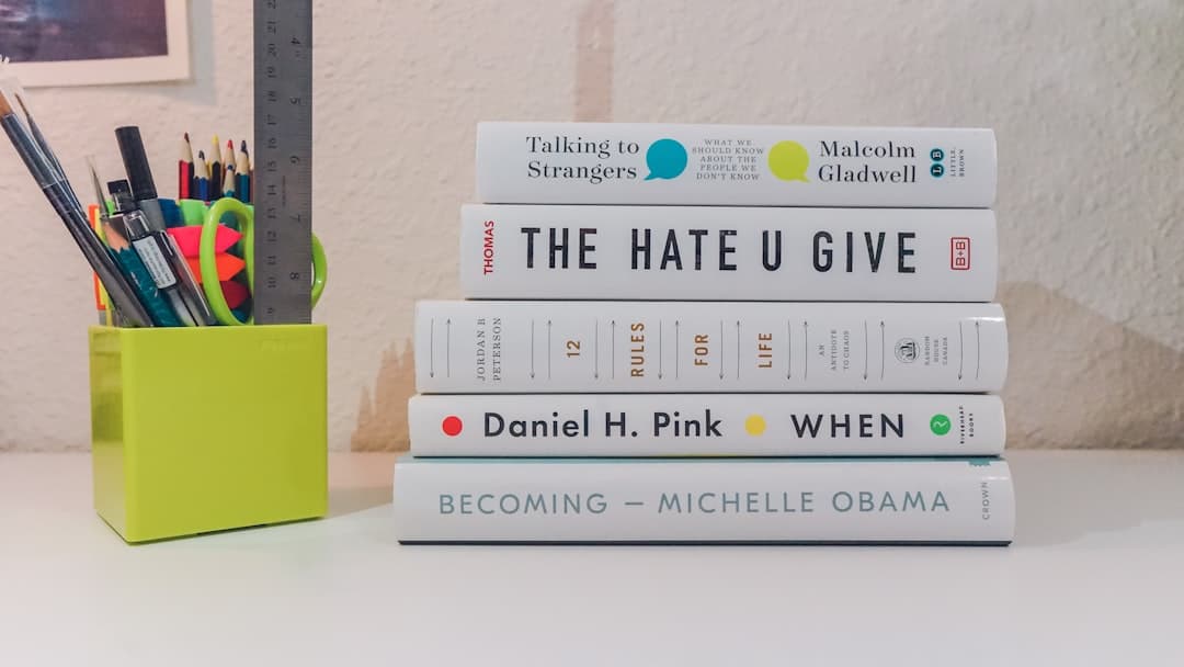 Five Common Beliefs About Literary Agents That Quietly Derail Writing Careers