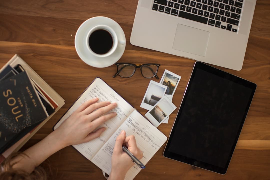 The Digital Writing Desk: Tools and Habits Authors Use to Get More Done